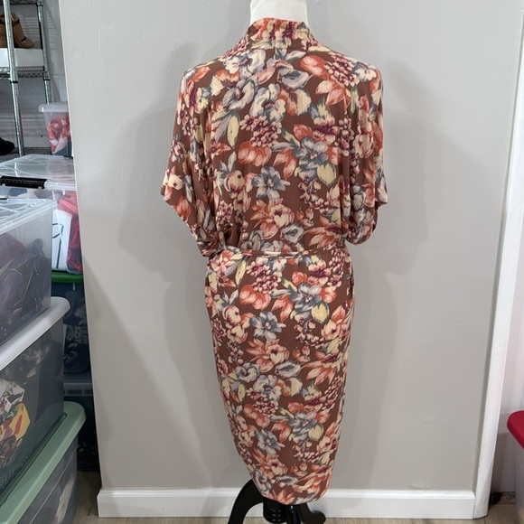 NWT Dress Forum floral botanical kimono dress - Picture 8 of 9